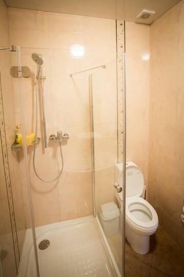Фото номера Двухуровневые апартаменты Отель Club Hotel OSKOL 2 г. Святогорск 7